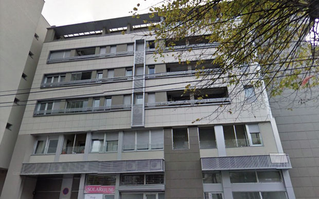 Станари петоспратнице у Иванковачкој на Палилули пример у време епидемије; Дезинфикују пo сменaмa